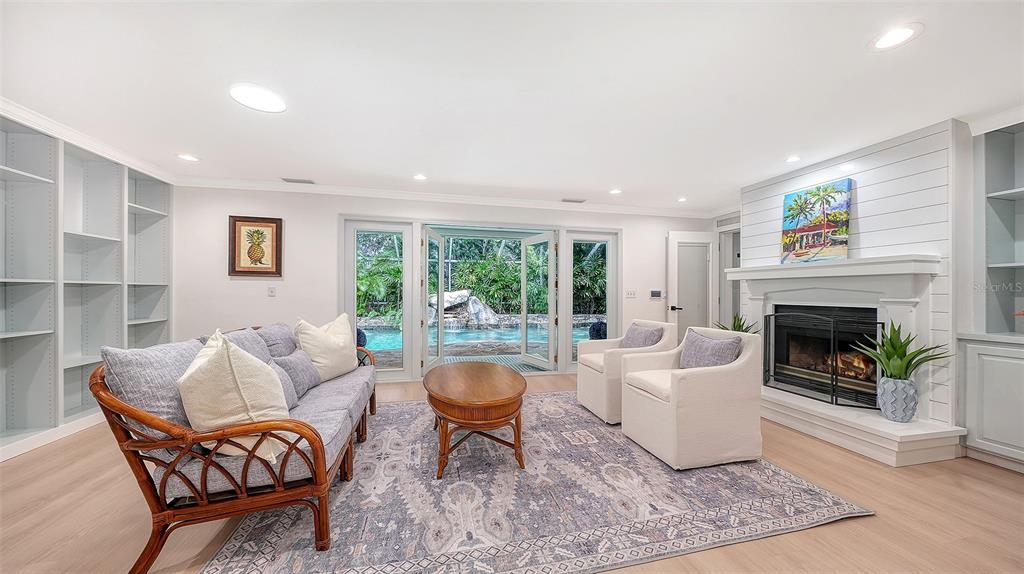3624 South Lockwood Ridge Road Sarasota, FL 34239 - Photo 12 of 53 Gallery Image 12