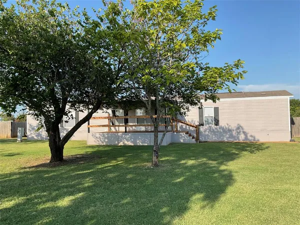 $219,500 | 118 Willow Ridge Circle, Southmayd, TX 75092