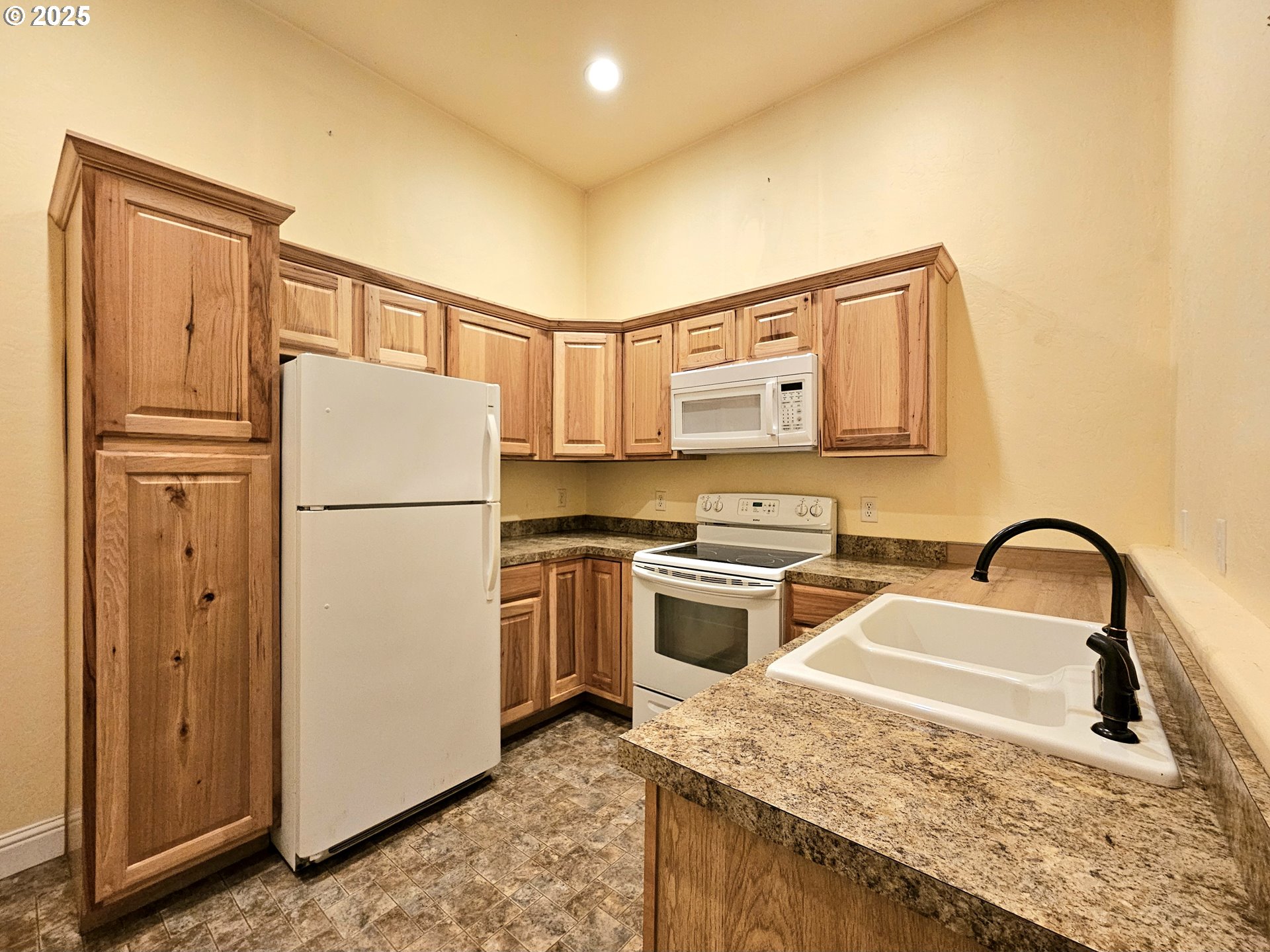 97790 South Bank Chetco River Road Brookings, OR 97415 - Photo 15 of 35 Gallery Image 15