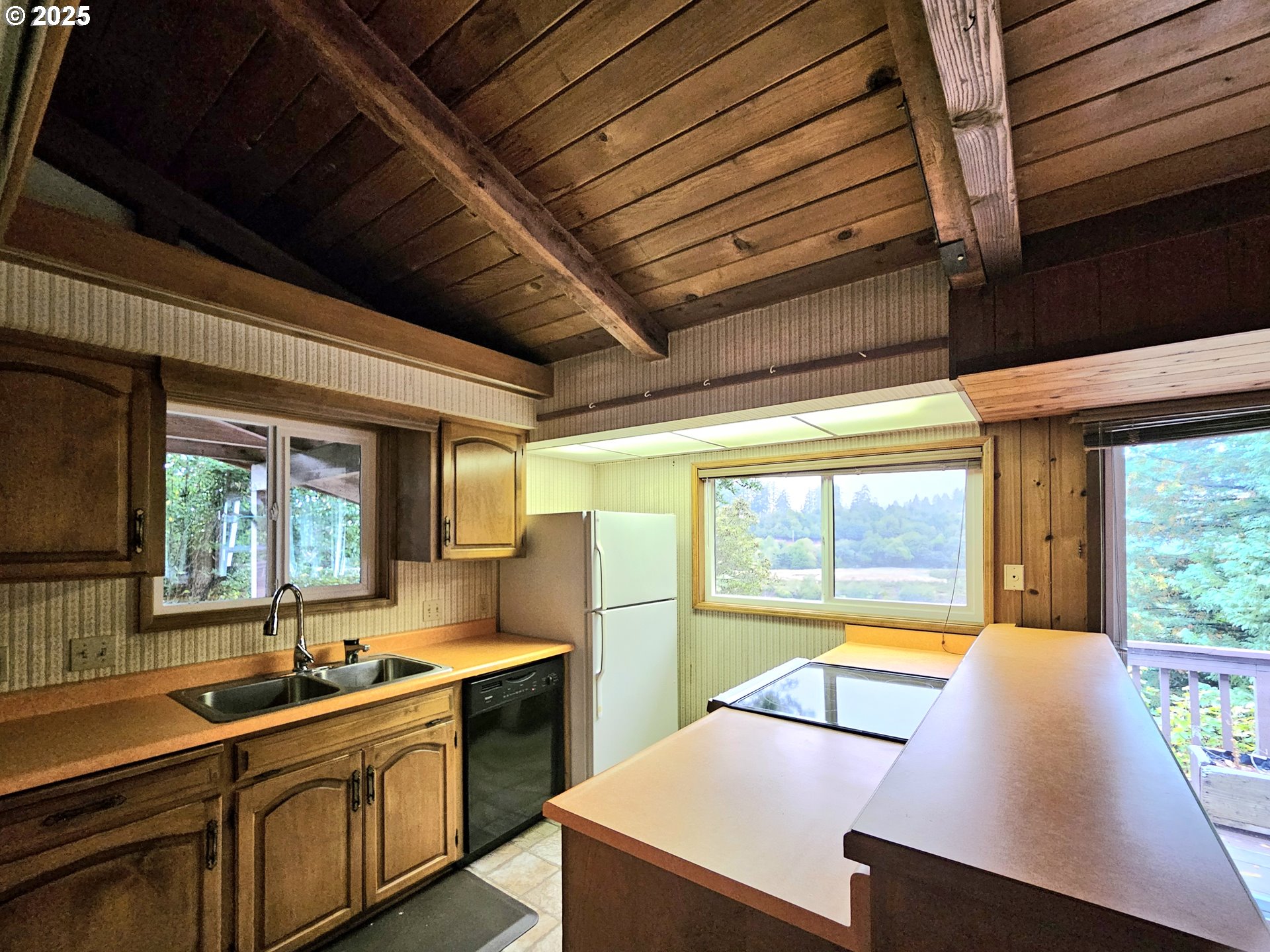 97790 South Bank Chetco River Road Brookings, OR 97415 - Photo 21 of 35 Gallery Image 21