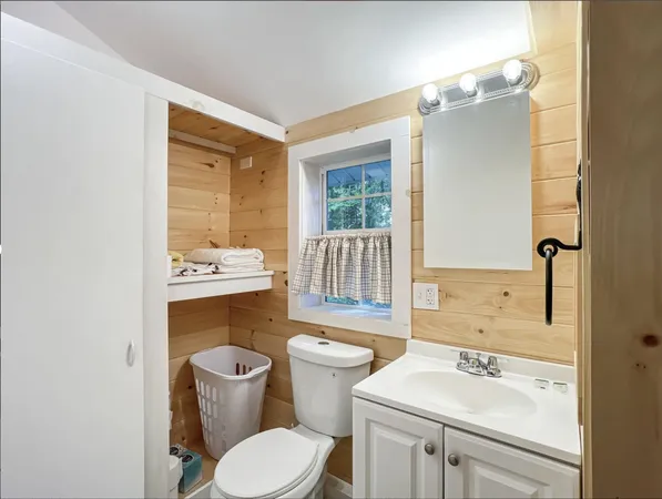 $429,900 | 17 Duck Lane, Rockwood, ME 04478