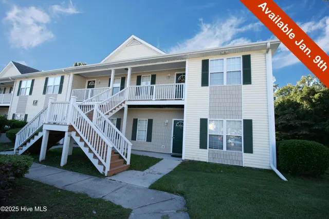 $1,525 | 4613 McClelland Drive, Unit F104, Wilmington, NC 28405