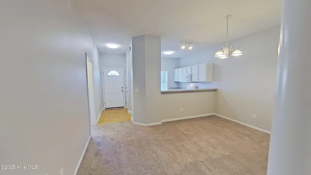 $1,525 | 4613 McClelland Drive, Unit F104, Wilmington, NC 28405