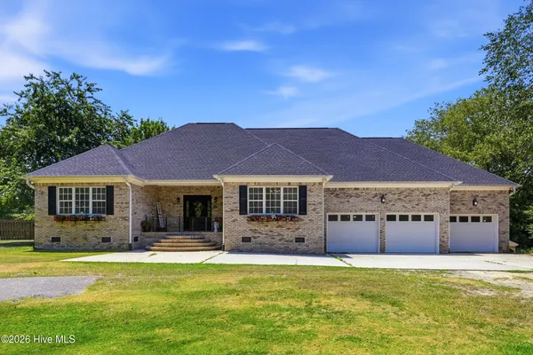 $529,000 | 1959 Maco Road Northeast, Leland, NC 28451