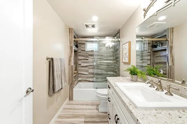 a view of entrance gate of house