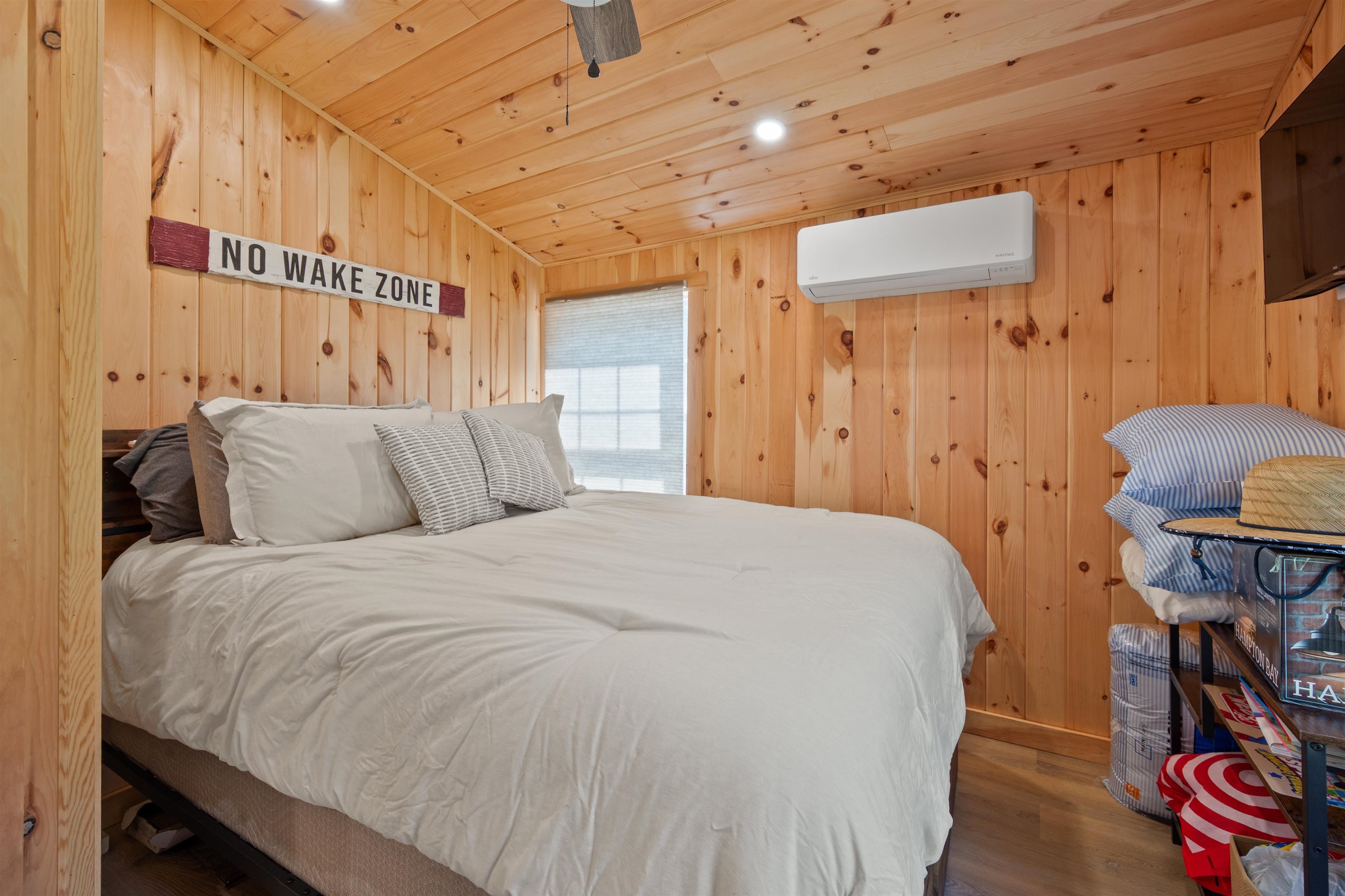 261 Dockham Shore Road, Unit D Gilford, NH 03249 - Photo 17 of 47 Gallery Image 17