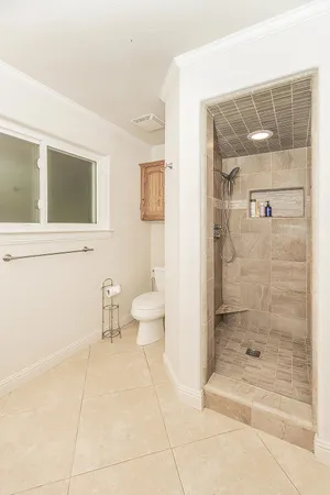 $685,000 | 286 East Everglade Avenue, Fresno, CA 93720