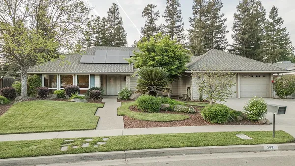 $685,000 | 286 East Everglade Avenue, Fresno, CA 93720