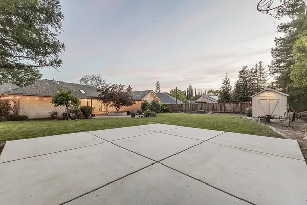 $685,000 | 286 East Everglade Avenue, Fresno, CA 93720