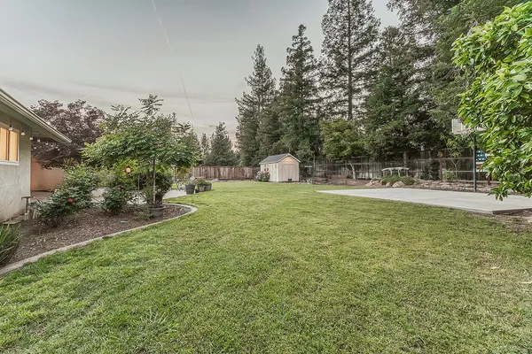 $685,000 | 286 East Everglade Avenue, Fresno, CA 93720
