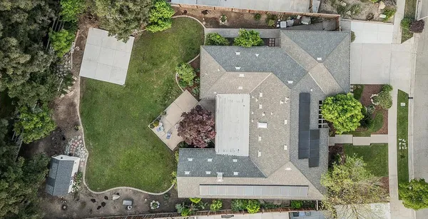 $685,000 | 286 East Everglade Avenue, Fresno, CA 93720