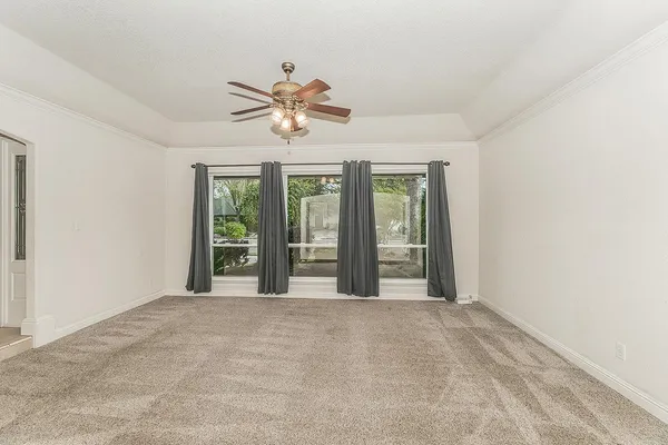 $685,000 | 286 East Everglade Avenue, Fresno, CA 93720