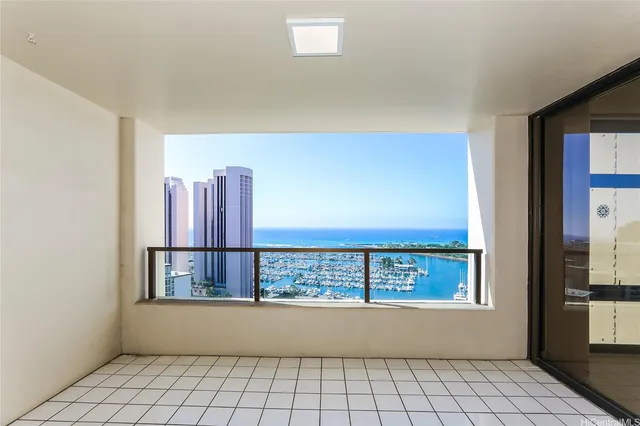 $3,900 | 1650 Ala Moana Boulevard, Unit 2611, Honolulu, HI 96815