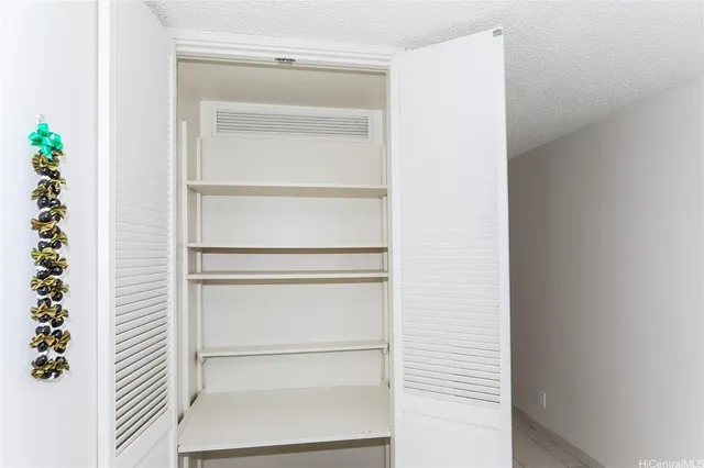 $3,900 | 1650 Ala Moana Boulevard, Unit 2611, Honolulu, HI 96815