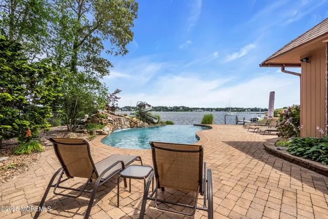$3,895,000 | 99 Holly Lane, Bayville, NJ 08721
