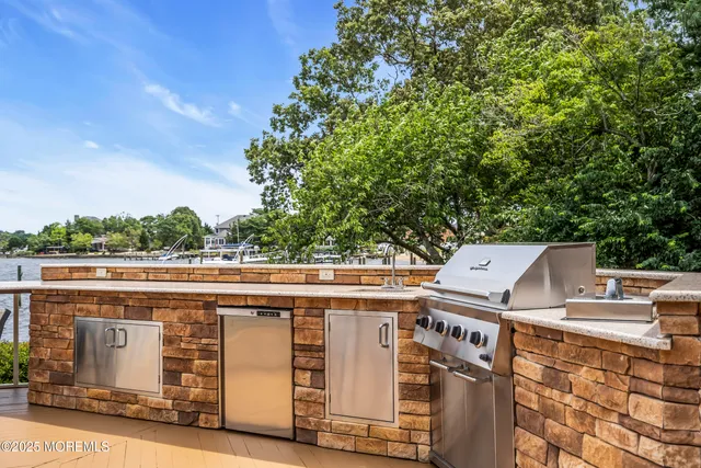 $3,895,000 | 99 Holly Lane, Bayville, NJ 08721