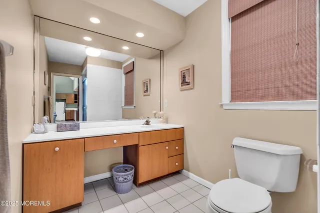 $3,895,000 | 99 Holly Lane, Bayville, NJ 08721