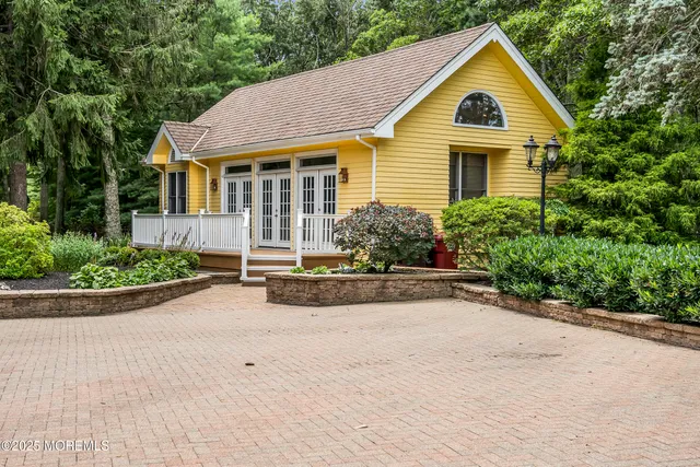 $3,895,000 | 99 Holly Lane, Bayville, NJ 08721