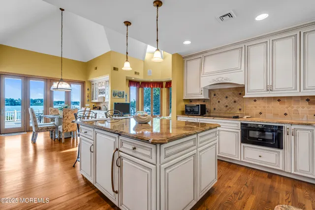 $3,895,000 | 99 Holly Lane, Bayville, NJ 08721