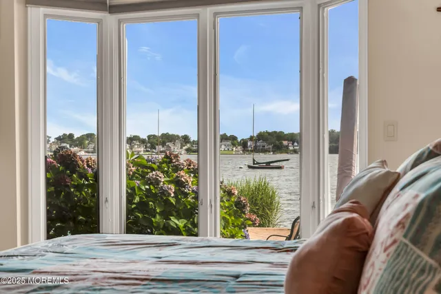 $3,895,000 | 99 Holly Lane, Bayville, NJ 08721