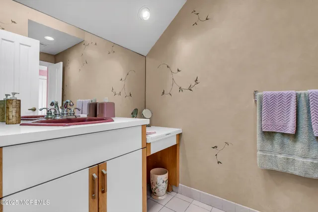 $3,895,000 | 99 Holly Lane, Bayville, NJ 08721