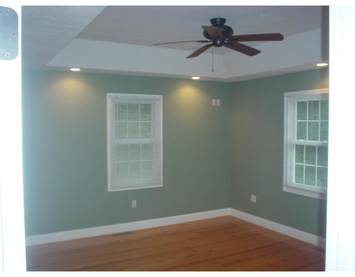 71 Hemlock Ridge Feeding Hills, MA 01030 - Photo 12 of 25 Gallery Image 12