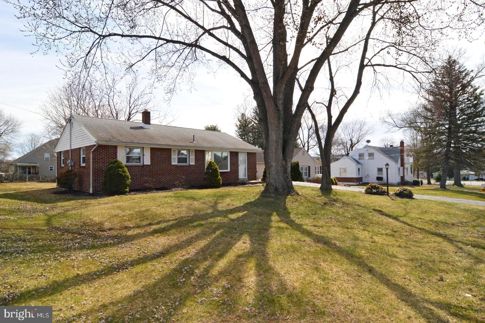 813 Lorane Road Reading, PA 19606 - Photo 2 of 27 Gallery Image 2