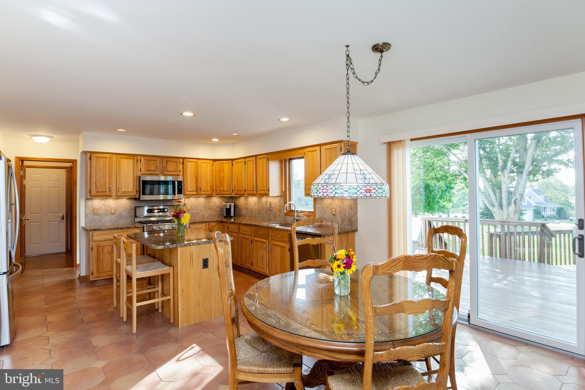 30 Farmhouse Road Milford, NJ 08848 - Photo 11 of 41 Eat In Kitchen