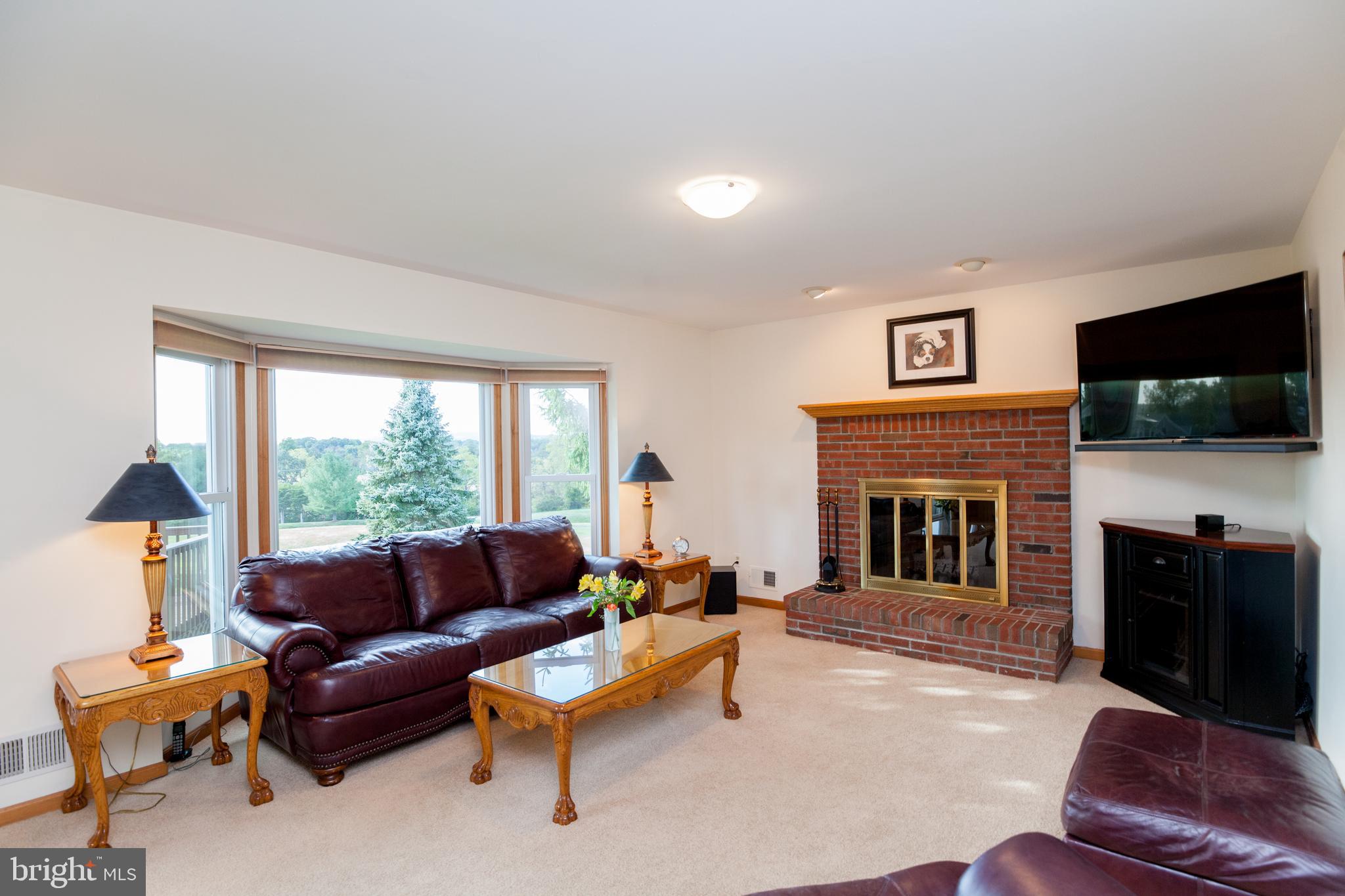 30 Farmhouse Road Milford, NJ 08848 - Photo 14 of 41 Family Room w/ Bay Windows & Fire Place
