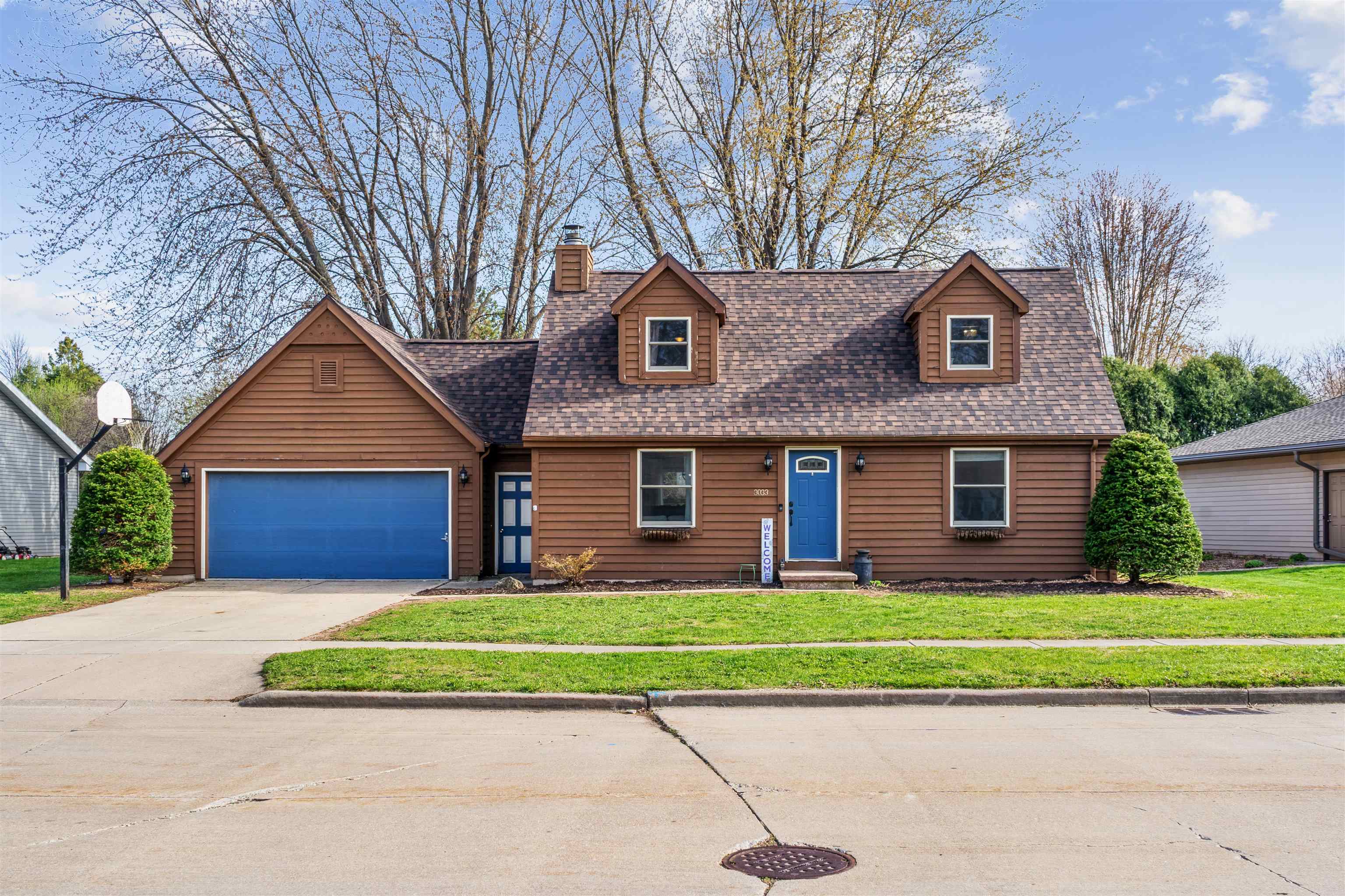 3033 East Canary Street Appleton, WI 54915 - Photo 2 of 49