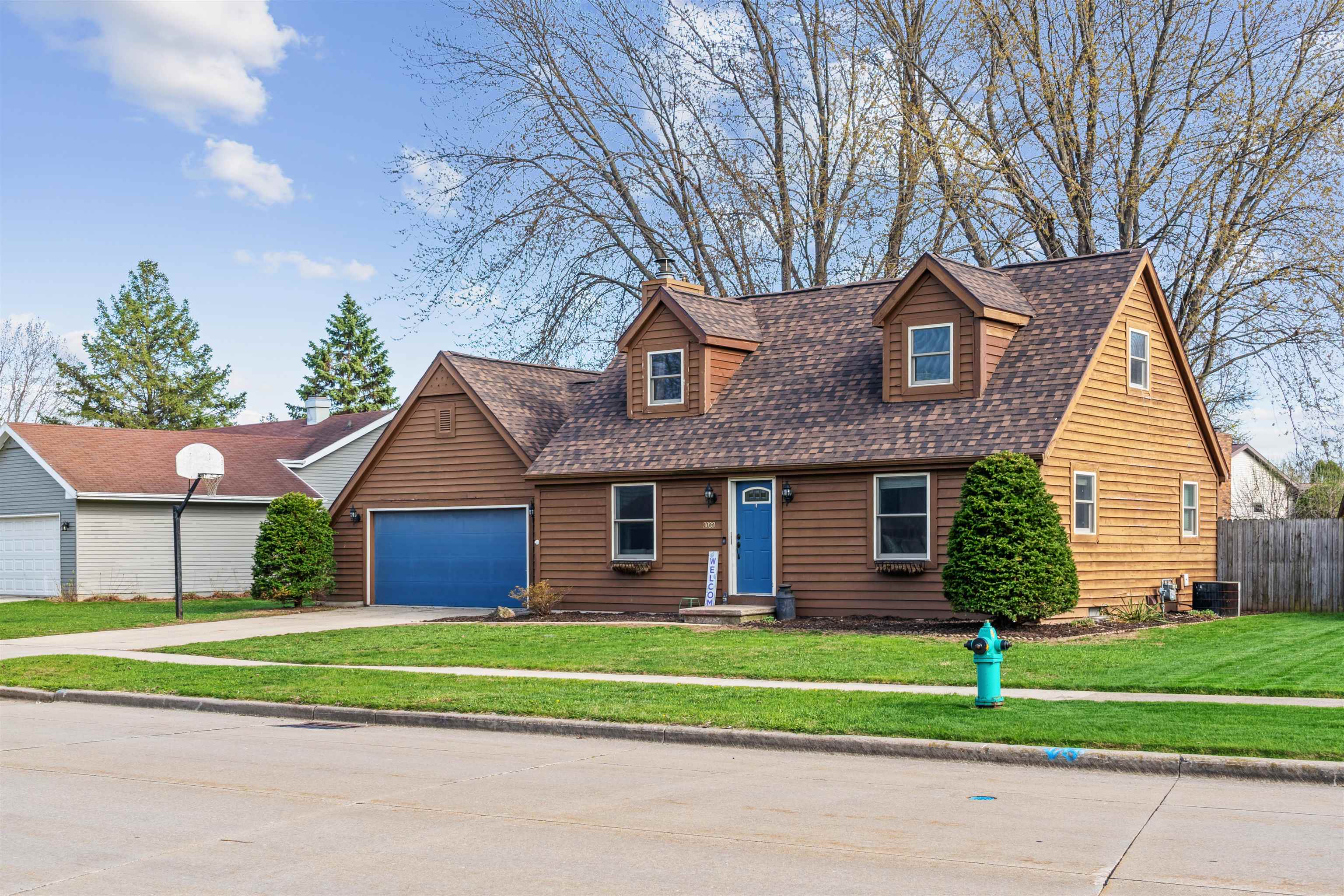3033 East Canary Street Appleton, WI 54915 - Photo 3 of 49
