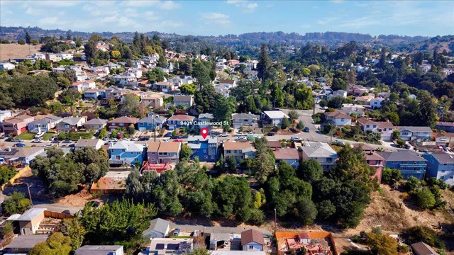 $699,000 | 9401 Castlewood Street, Oakland, CA 94605