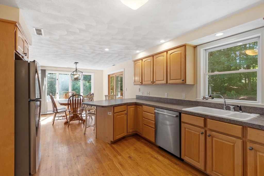 26 Worden Road Tyngsborough, MA 01879 - Photo 13 of 42