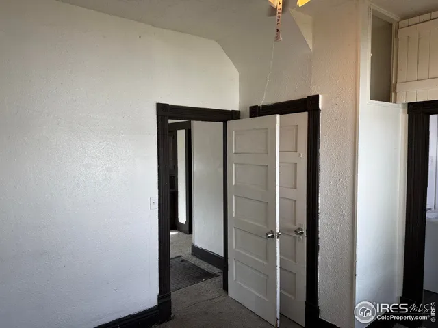 a view of walk in closet