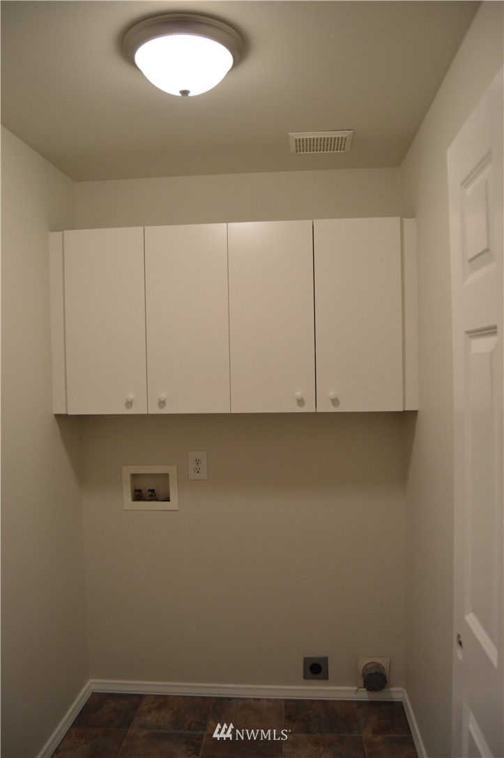 15439 Sandy Hook Road Northeast Poulsbo, WA 98370 - Photo 8 of 21 Gallery Image 8