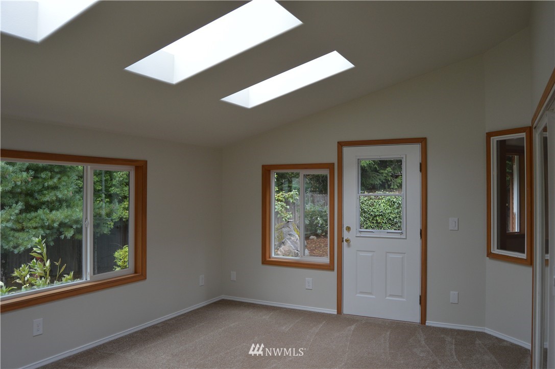 15439 Sandy Hook Road Northeast Poulsbo, WA 98370 - Photo 10 of 21 Gallery Image 10
