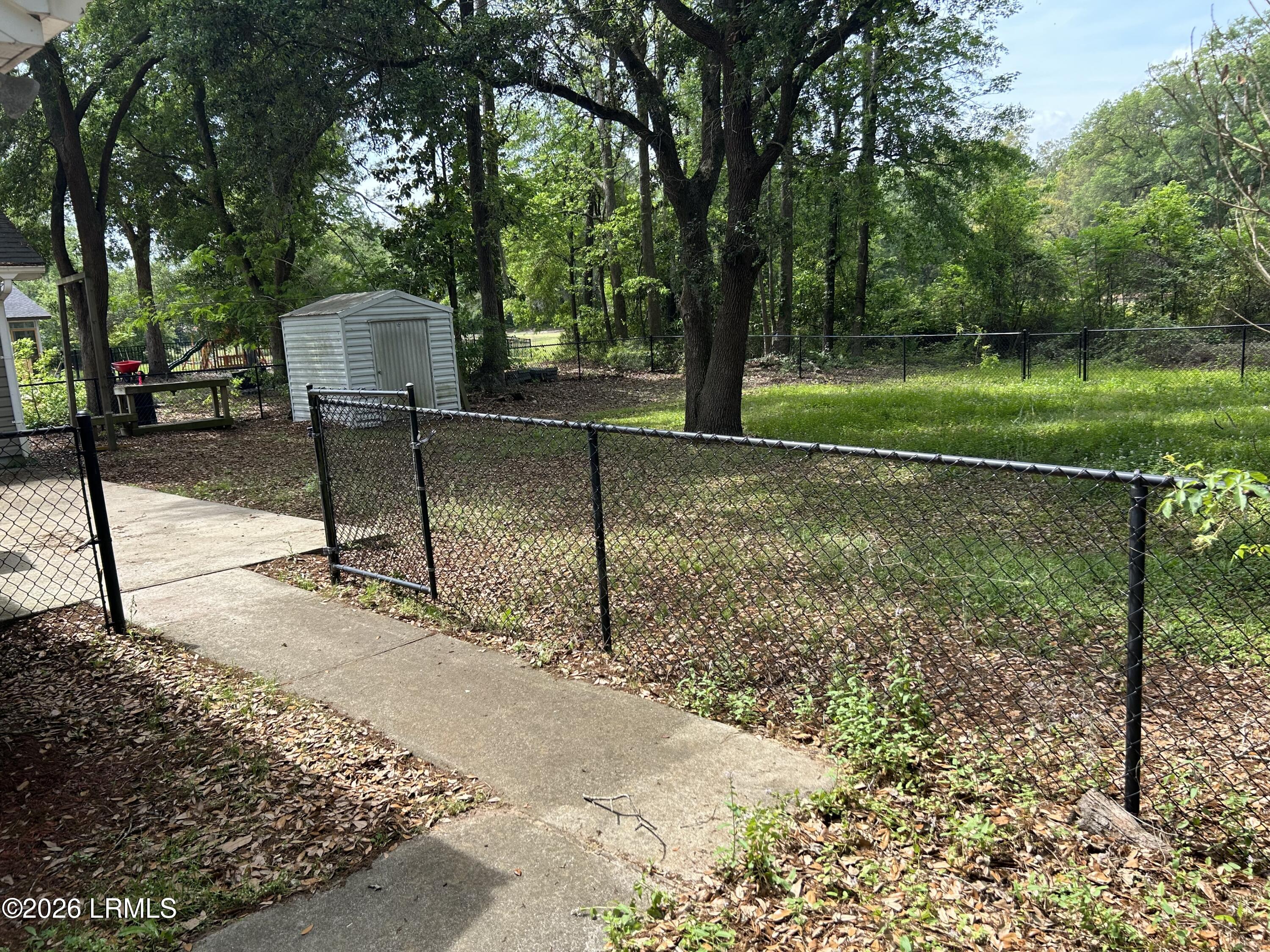 661 Sams Point Road Beaufort, SC 29907 - Photo 17 of 18 IMG_1092