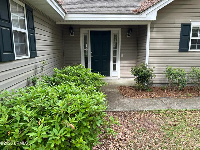 $2,500 | 661 Sams Point Road, Beaufort, SC 29907