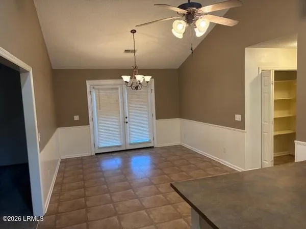 $2,500 | 661 Sams Point Road, Beaufort, SC 29907