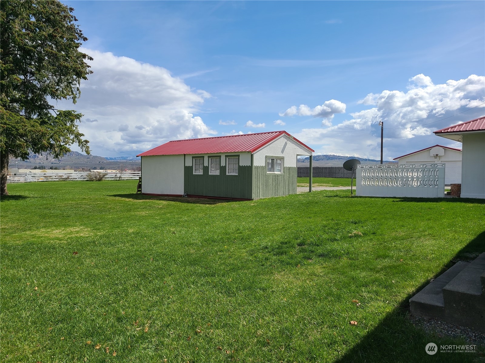 28 Robinson Canyon Road Omak, WA 98841 - Photo 13 of 33 a view of a house with a yard