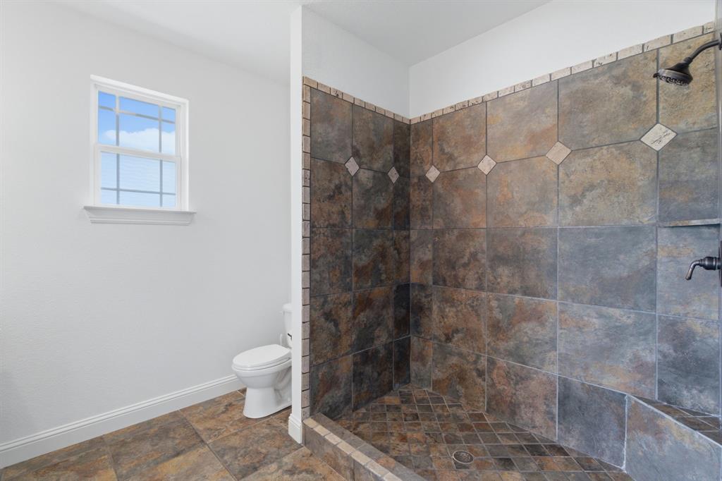 250 Newfield Lane Springtown, TX 76082 - Photo 27 of 38