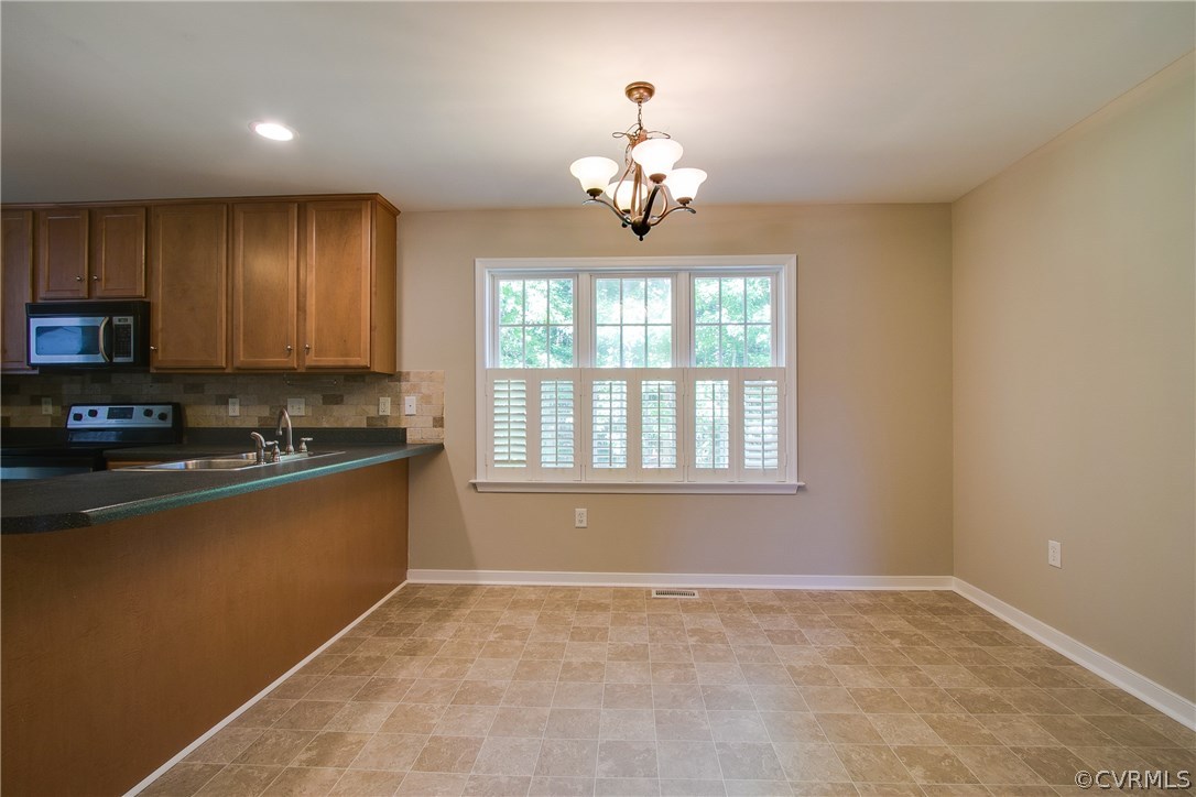3806 Hazelnut Branch Road Midlothian, VA 23112 - Photo 15 of 38