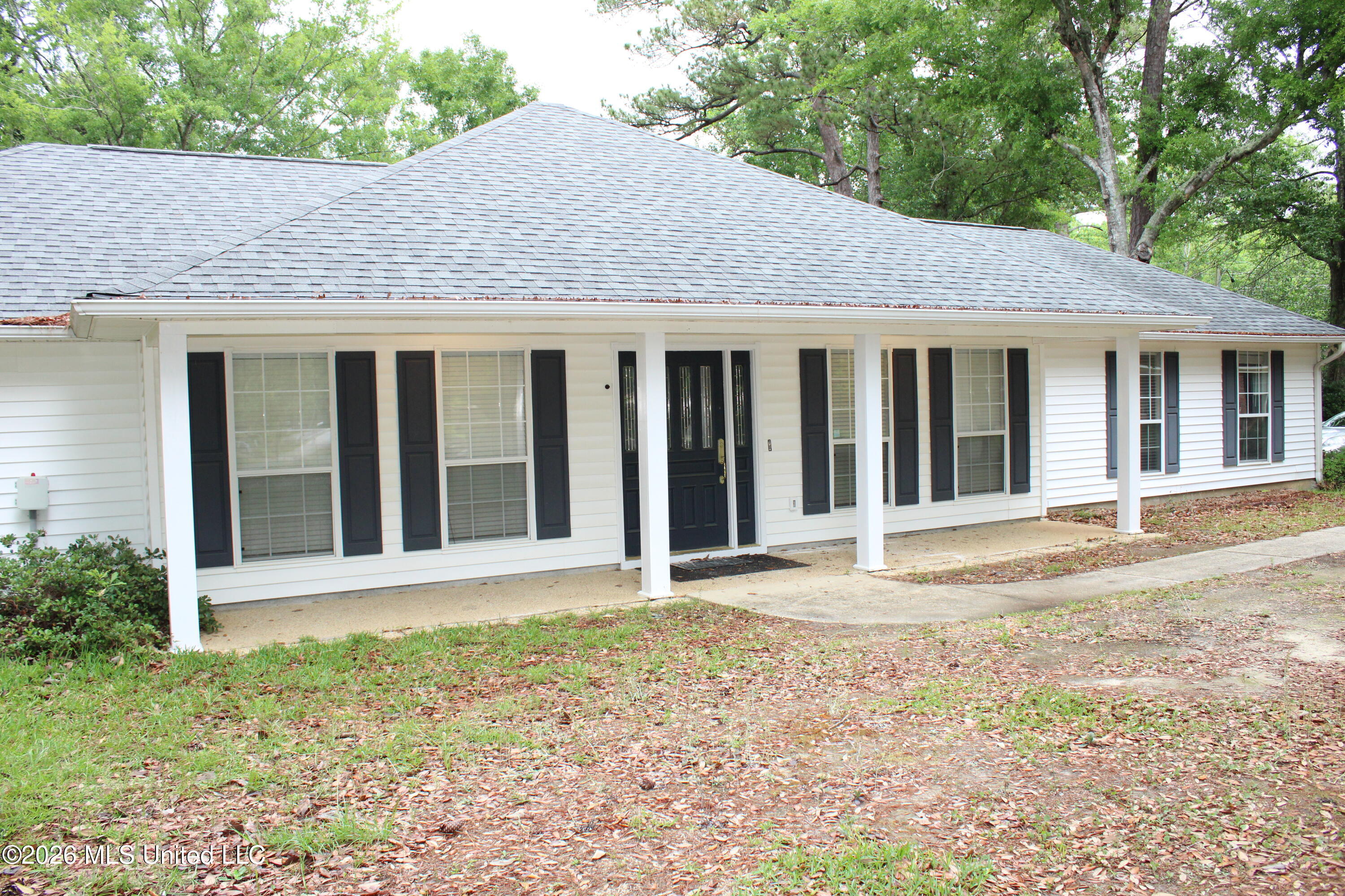 9300 Ridgeview Drive Ocean Springs, MS 39564 - Photo 7 of 54 IMG_7988