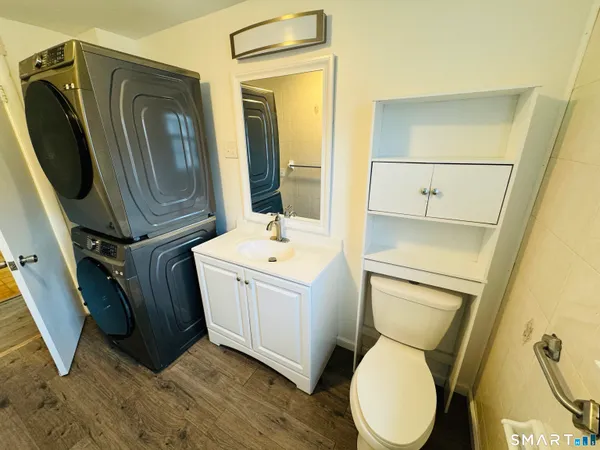 $2,500 | 50 Wood Street, West Haven, CT 06516