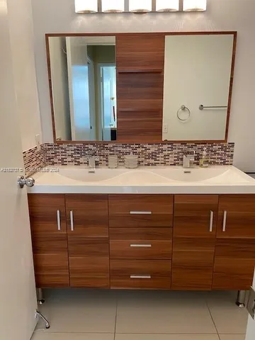 $4,800 | 19877 East Country Club Drive, Unit 3108, Aventura, FL 33180