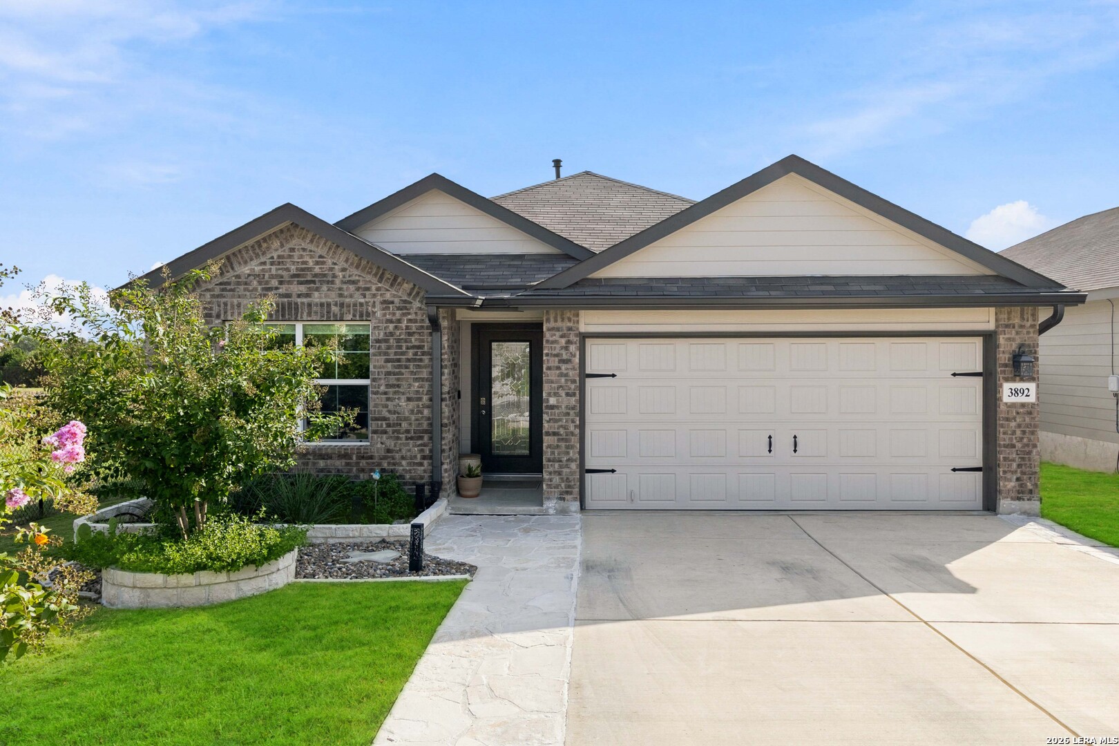 3892 Copper Bulverde, TX 78163 - Photo 2 of 48 Gallery Image 2