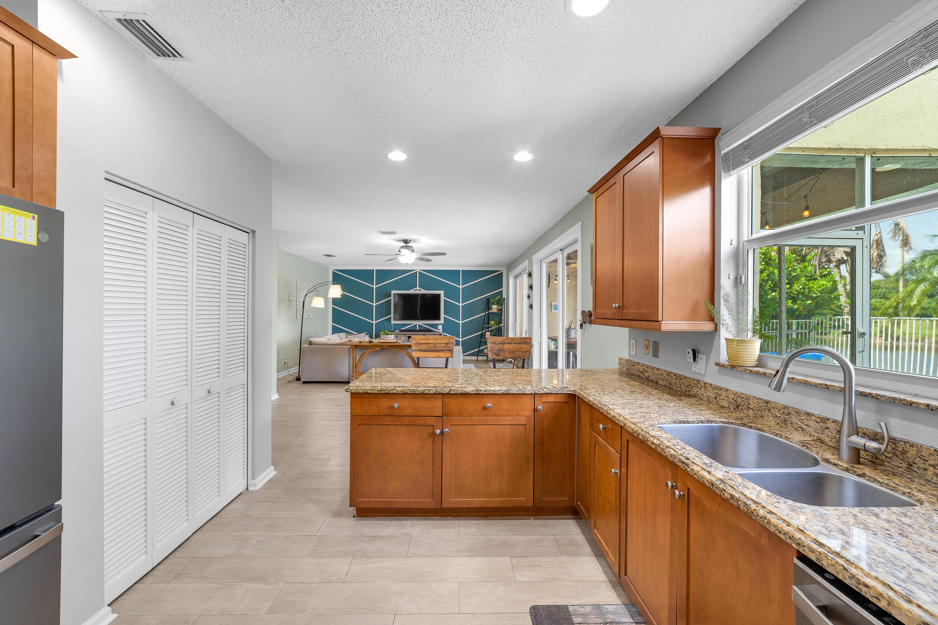 18196 Clear Brook Circle Boca Raton, FL 33498 - Photo 11 of 45 _DSC8549