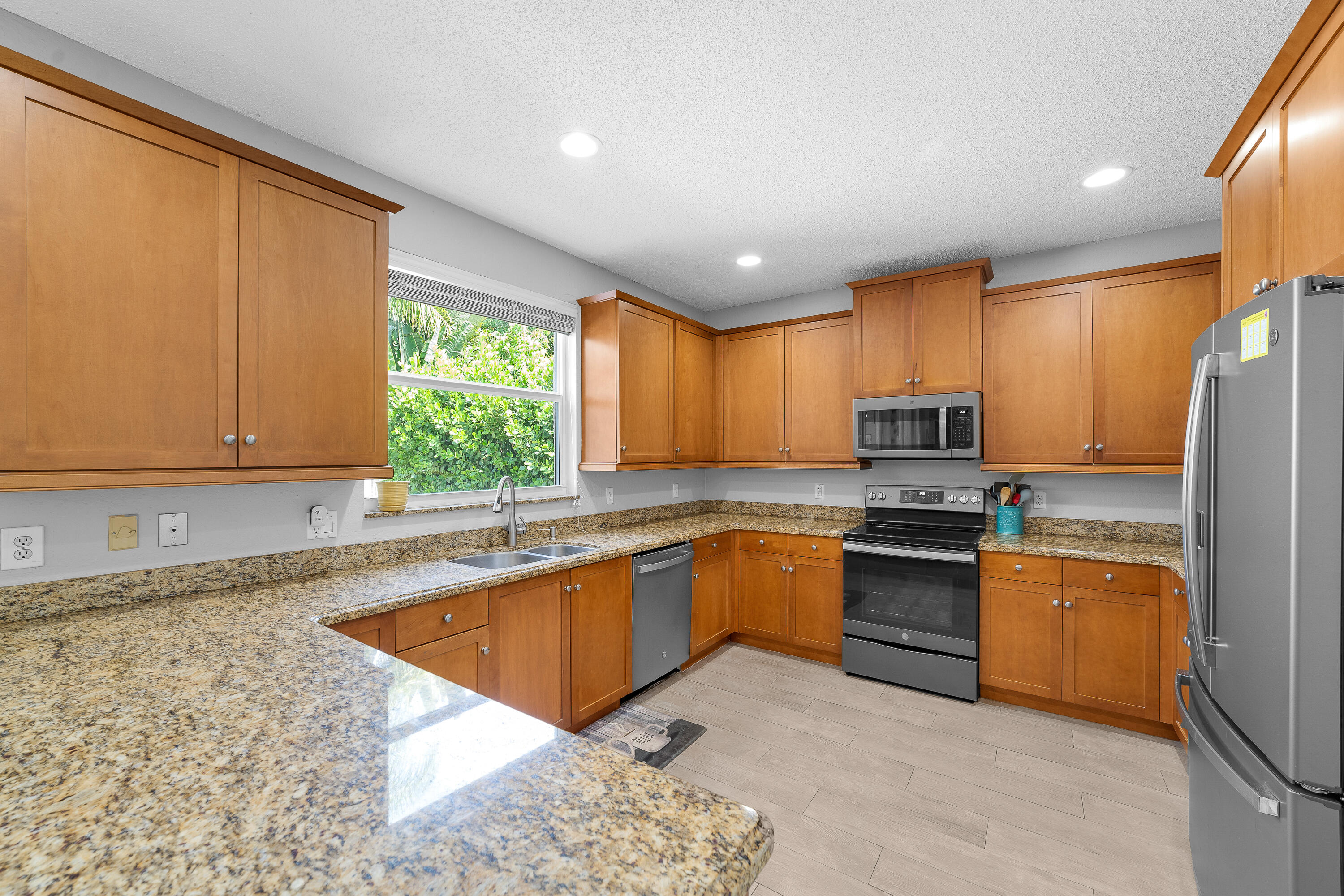 18196 Clear Brook Circle Boca Raton, FL 33498 - Photo 8 of 45 _DSC8531