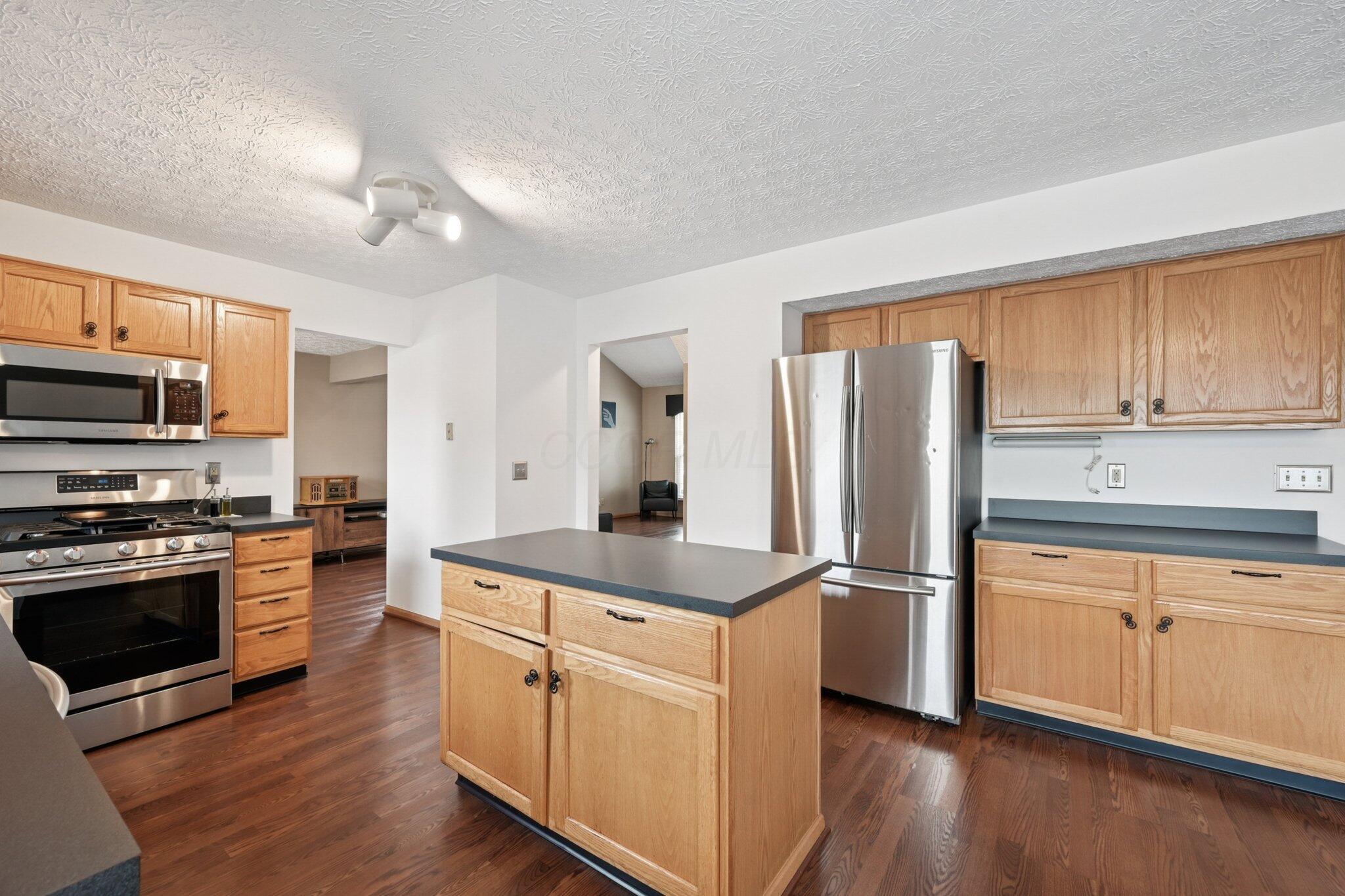 1459 Tera Alta Road Columbus, OH 43207 - Photo 15 of 34 25-web-or-mls-Tera Alta Rd-S2208-025