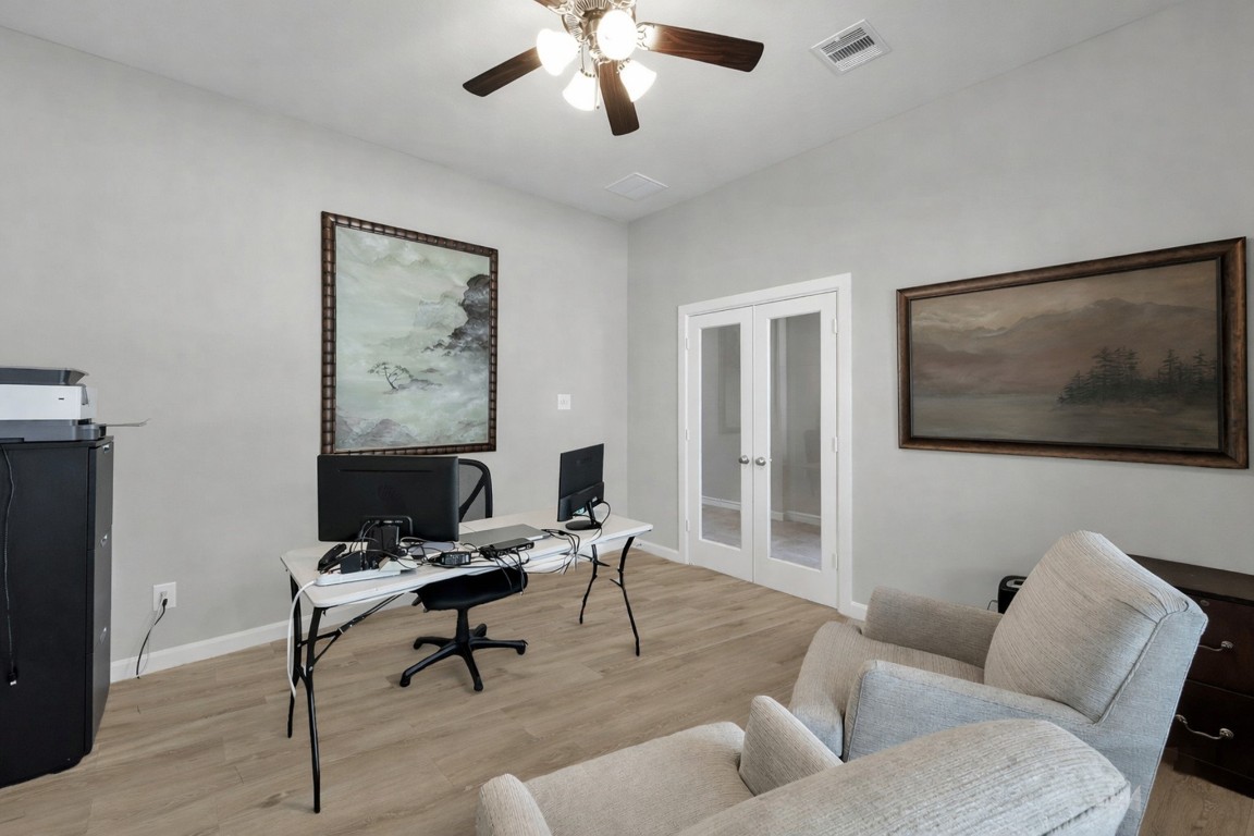 31507 Reston Cliff Court Spring, TX 77386 - Photo 5 of 30 a living room with furniture and a flat screen tv